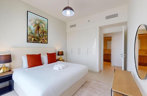 Za'abeel 2 Apartment | Vacationer Holiday Homes I Elegant 1 Bedroom with City View I Downtown I Close to Burj Khalifa & Dubai Mall