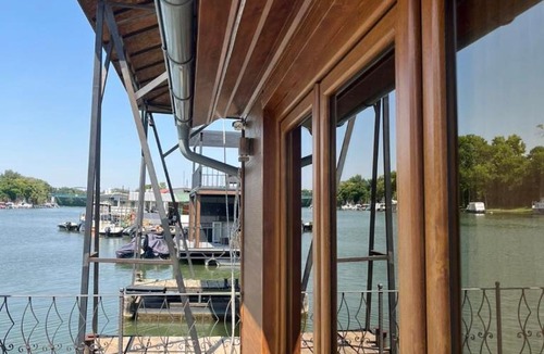 Pancevo House | Vasilisa Luxury River House