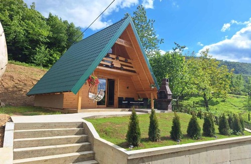 Milici Ski Chalet | Vasini i Metini konaci