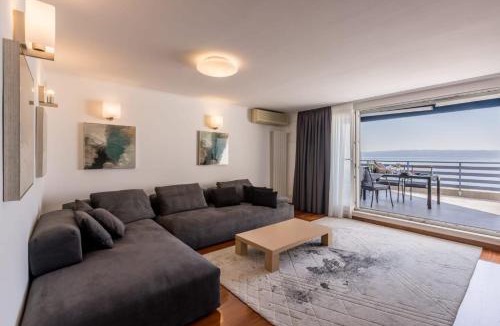 Znjan Apartment | VELEBOS SUPERIOR APARTMENT - spacious luxury four-room apartment on 220 m2 - panoramic view of the sea and islands - prestigious location by the sea to the new city center of Žnjan - top amenities - free garage parking space- BURALUX properties