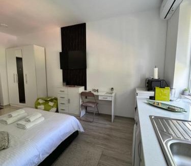 Onesti Apartment | Vert Studio
