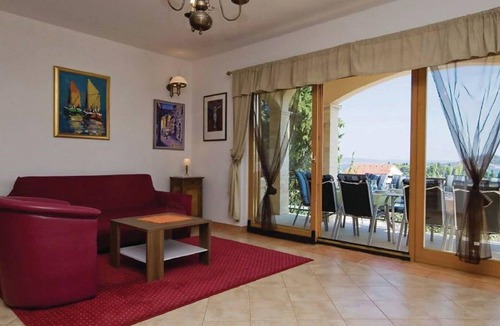 Preko Villa | Very pleasant holiday house with sea view located in Preko on the island Ugljan