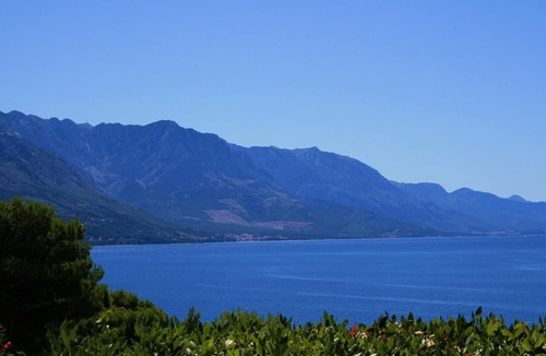 Marusici Condo | Villa Opera Luxury Villa direct above the Private Beach