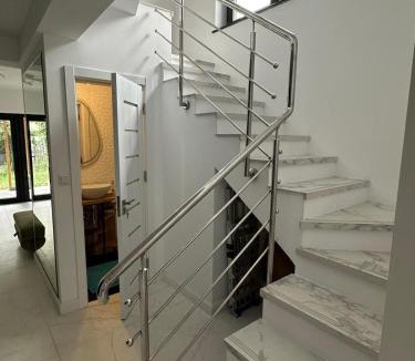 Bacau Villa | Vilă deosebită in Șerbănesti, Bacău pentru închiriere pe termen scurt sau mediu