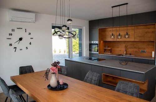 Rogaska Slatina Villa | Vila Altura- Luxury Hiltop Retreat with Panoramic View & Teracce