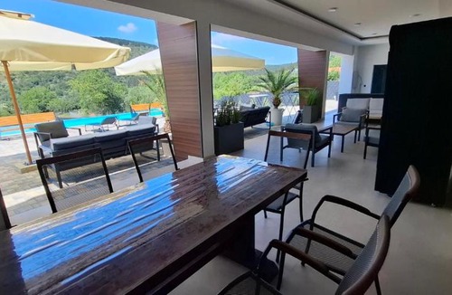 Vrdnik Villa | Vila Konak