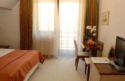 Ukanc Bed & Breakfast | Vila Park B&B - Adults Only