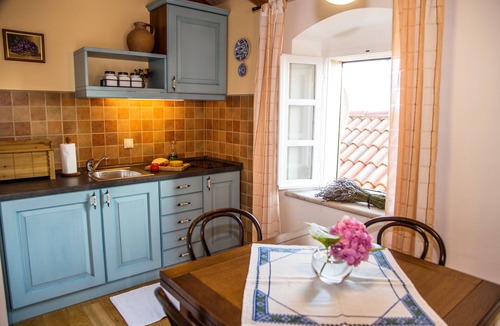 Lovorno House | Villa, (11350), Pridvorje, hr
