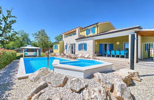 Muzini Villa | Villa 1404/13169 (Istria - Žminj), 25000m from the beach