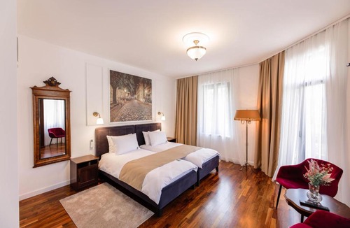 Vukov Spomenik Hotel | Villa 1927
