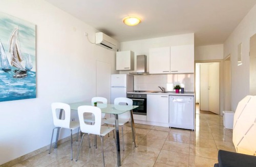 Sutivan Apartment | Villa 2 Pools by Interhome