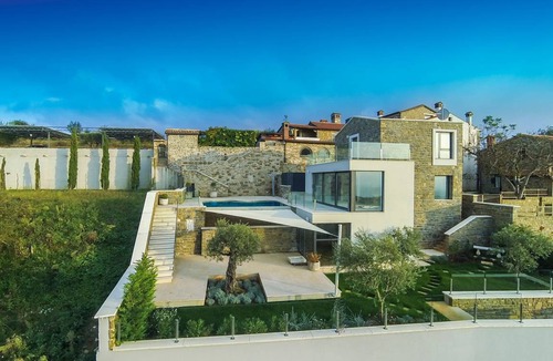 Buje Villa | Villa ∙ 4 bedrooms ∙ 8 guests