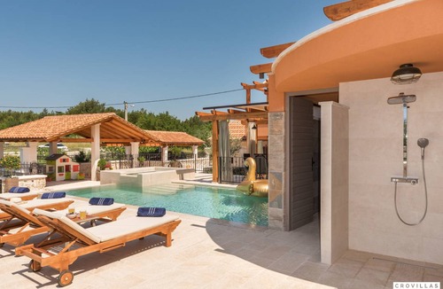 Bicine Villa | Villa ∙ 5 bedrooms ∙ 10 guests