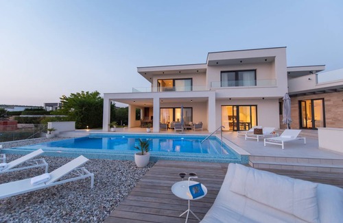 Primosten Villa | Villa ∙ 5 bedrooms ∙ 10 guests