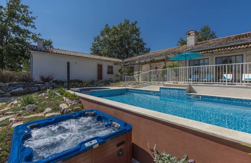 Heki Villa | Villa ∙ 6 bedrooms ∙ 12 guests