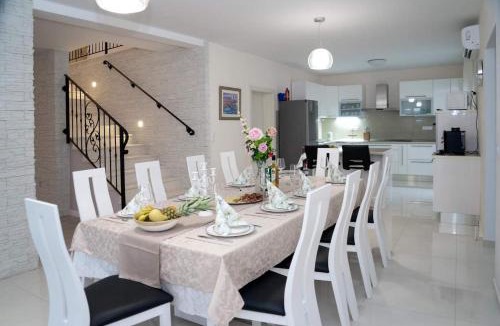 Lecevica Villa | Villa Afrodita