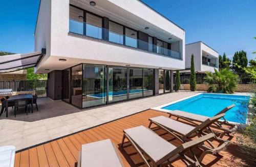 Banjol Villa | Villa Alpha