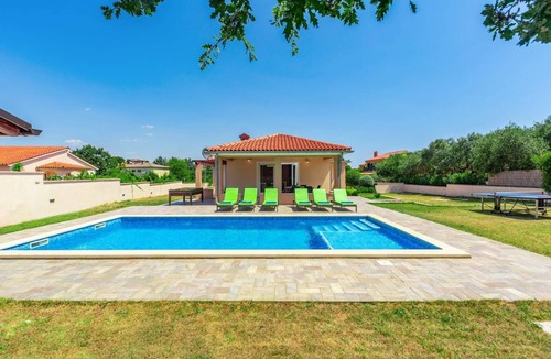 Liznjan Villa | Villa Amalee by Villa Plus