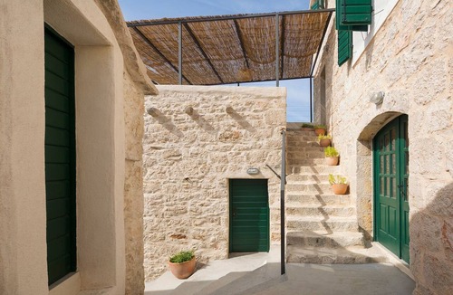 Zavala Villa | Villa Amarant - Five Bedroom Villa, Sleeps 10