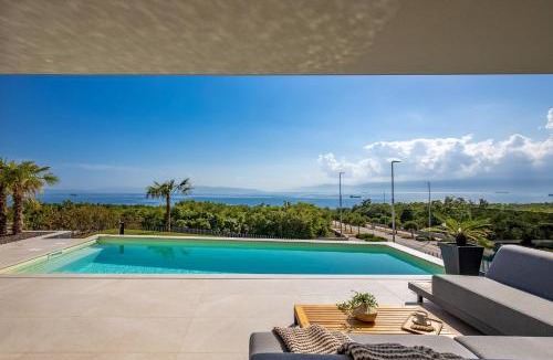 Kostrena Apartment | Villa Ameli Apartment with swimming pool