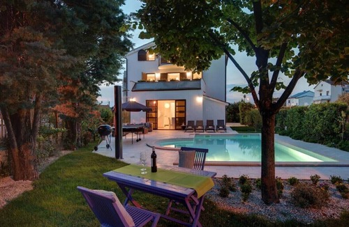 Fazana Villa | Villa Andrija in Fažana for 9 people with sea view, kids playground & heated pool - only 400 m from the beach