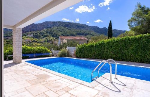 Pitve Villa | Villa Anouk