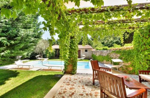 Materada Villa | Villa Anthony with 3 br and private pool near Umag