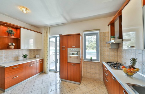 Razanj Villa | Villa Antonija - directly by the sea