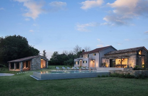 Krsan Villa | Villa Baracchi – 4 BDR Pool Villa with Sauna in Kršan, Čepić, Croatia