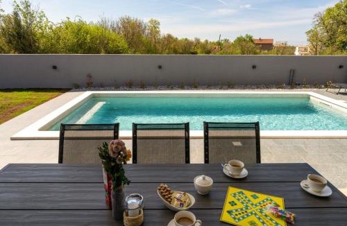 Jursici Villa | Villa Barbara by Villsy
