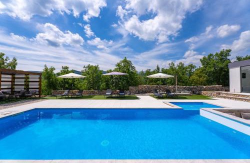 Podbablje Villa | Villa Begovina with a private pool, Hot-Tub, 4 bedrooms