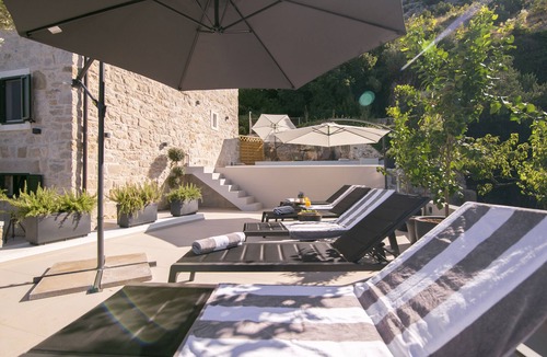 Podstrana Villa | Villa Bella Vista Heritage Oasis