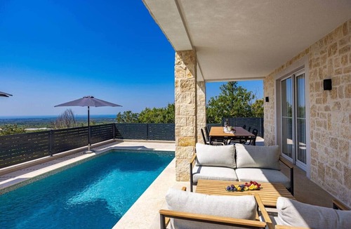 Brnobici House | Villa Bella Vista with Pool and Seaview