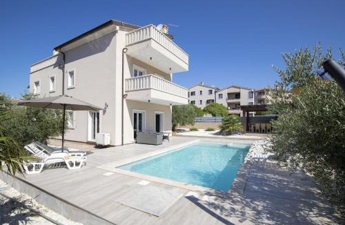 Premantura Villa | Villa Bellavista with 8 Bedrooms, Private Pool and Sauna