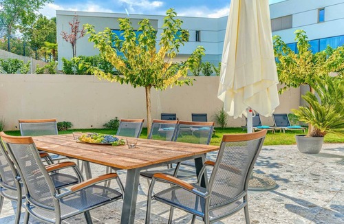 Zmijavci Villa | Villa Belle Vie - abundant in modern facilities, comforts and entertainment
