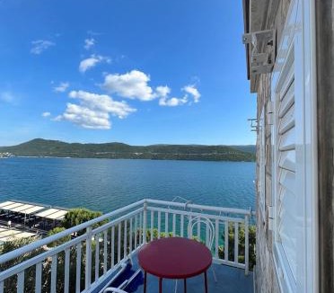 Neum House | Villa Bianca with private Beach and Parking