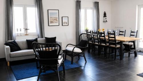 Milna (Brac) Apartment | Villa Birke with pool and sea view floor two