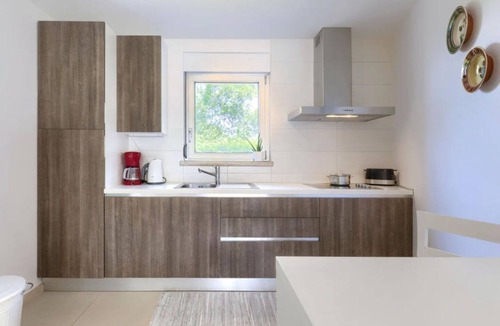 Krizine Apartment | Villa BOBO's Place with Jacuzzi (79169-A2) - Umag