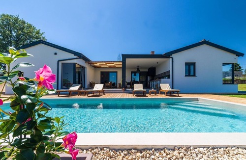 Prhati Villa | Villa Brajde - Your romantic hideaway in the heart of Istria