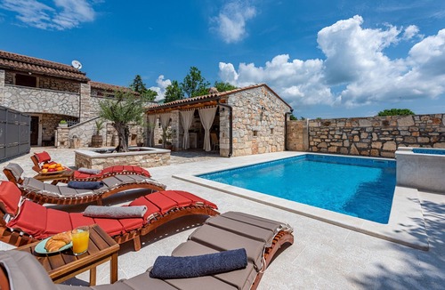 Marcana Villa | Villa Casa di Roccia for 8 people near Pula - pet friendly with heated pool & jacuzzi