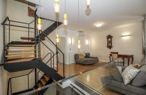 Bale House | Villa Castel