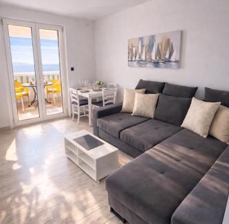 Ratac Apartment | Villa Dalmacija Modern Apartments 1-Minute Walk to Beach