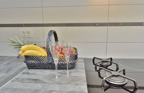 Zadar Villa | Villa-dalmatina-zadar mit Pool für 10 Personen; 5 Schlafzimmer, 3 Bad, 2 Küche