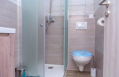 Municipality of Gracac Bed & Breakfast | Villa Dijana