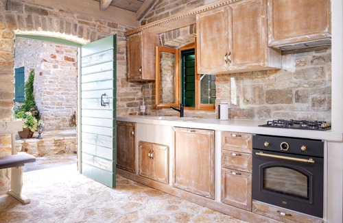 Stari Grad Villa | Villa Divina Palace with Swimming pool