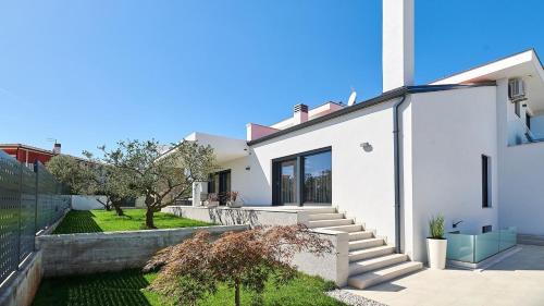 Kastel House | Villa Dolcea by Villas Holiday