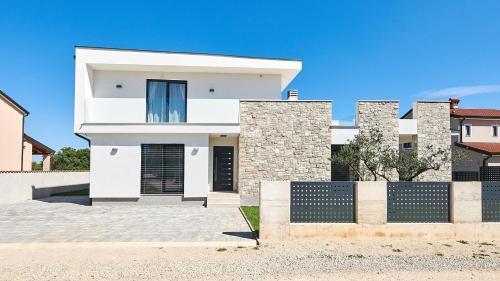 Kastel House | Villa Dolcea by Villas Holiday