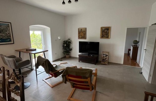 Zrnovnica Villa | -Villa Don Dan -Villa with pool near Split -Suitable for extended stays