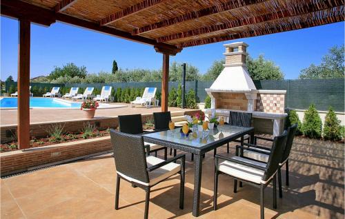 Valbandon House | Villa Dora