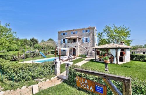 Valica Villa | Villa Dora